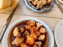 Delish fresh mussels and tender fried calamari.