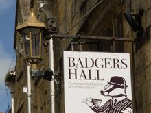 Karen and Paul Owens work hard to provide an inviting tearoom experience. Rough Guide: 'a pitch-perfect take on traditional English tea'. Karen corrected us after we pronounced 'clematis' the North American way. Her version: 'Kleh-may-tuss'. A little boy at the next table stuck his tongue out and made a face at Mrs Z then.  