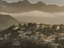 Ah those sunrises. The view looking down onto Ravello from Scala.