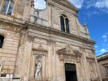 Chiesa di San Francesco D'Assisi, Entry