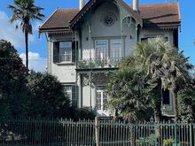 The walk to the sanctuary takes you through some residential neighborhoods. There are some lovely homes along the way.