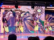 Great show with amazing dancers. Videos turned out much better. The women here tend to have very long hair. And these ladies could REALLY shake it for long periods of time. And twerk….