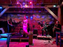 Stephanie, supported by the Zocato Blues Band.  The band starts out by itself and Raul, keyboard and guitar does a version of Little Wing that would make Hendrix cry...wait, that's a lot of crying going on in Zihua!