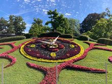 Flower clock