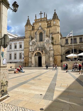 Church of Santa Cruz 