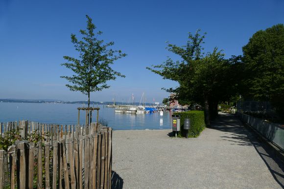 Walking along the lower town next to the lake