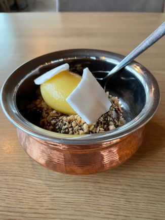 Dessert last night: chocolate mousse, nuts, coconut, passionfruit sorbet and merengue. Yes, it was perfect. But I resisted tonight because I gained too much weight last year for hiking up mountains. 