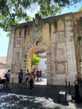 Entering the gate to go to the castele