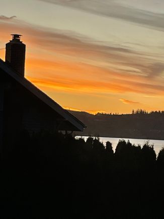 Not to brag or anything but I took this photo last night from my bed. I’m trying to get the best sunset picture, this is a contender. 