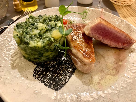 My dinner last night, grilled tuna. Delicious!
