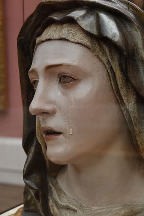 Her tear looked so real.