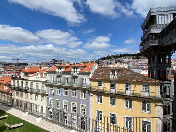  Elevador Santa Justa (one right)
