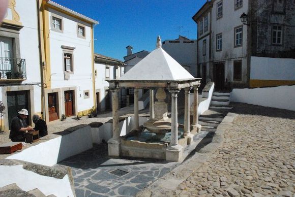 The Fonte da Vide, a Renaissance fountain dispensing the town's famous mineral water