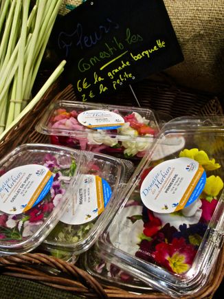 Boxes of edible flowers - gorgeous!
