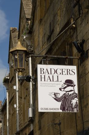 Karen and Paul Owens work hard to provide an inviting tearoom experience. Rough Guide: 'a pitch-perfect take on traditional English tea'. Karen corrected us after we pronounced 'clematis' the North American way. Her version: 'Kleh-may-tuss'. A little boy at the next table stuck his tongue out and made a face at Mrs Z then.  