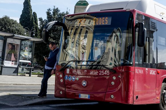 Roman public bus.