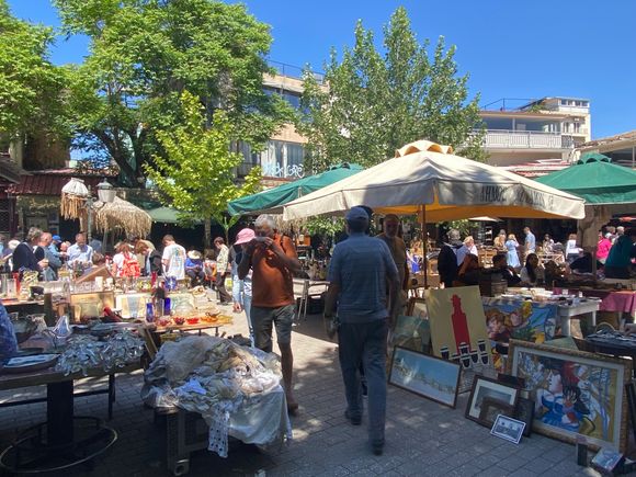 Flea Market - so much fun to wander!