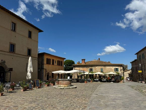 Piazza Roma - the main square