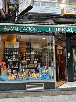 J Juncal, top food shop in Pontevedra commercial district, about 20 minutes' walk from Parador