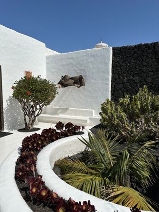 Entrance to house,  Manrique was very much enmeshed in the creative people of his time....many photos of his friends are framed and hang on the walls.