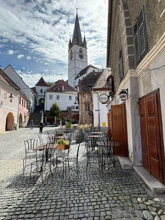Pretty cafe in Lower Town