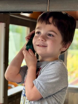 When he is at home, he has taken to picking up a calculator to call his aunt Dave and uncle Joyce, lol! Nick and Brittany claim he does not do this with anyone else. Here he was getting practice on a “real“ cell phone, lol!