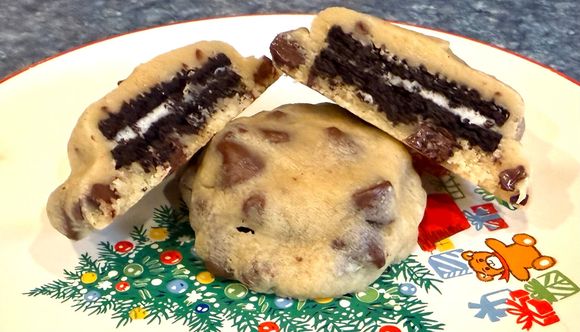 Chocolate Chip covered Oreos fruitcake fr