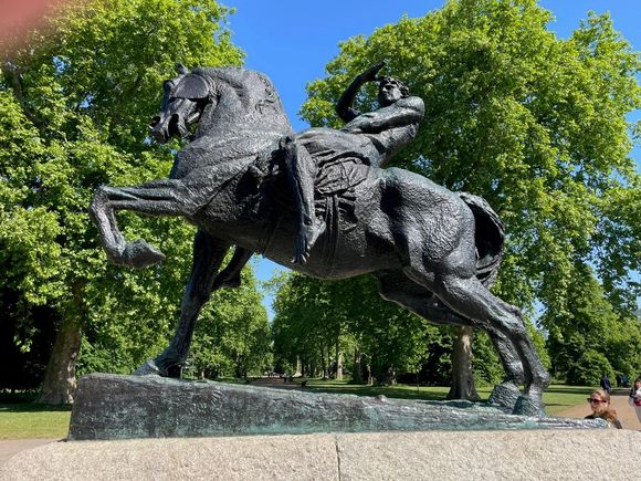Another horse statue! This one is on the way to Kensington Gardens in the middle of a big field. It's called the Physical Energy Statue
