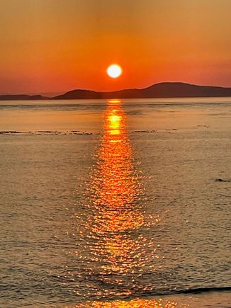 Oh yes, the last time we saw a sunset like this was on a beach in Troncones, Mexico.  There is something about stopping, taking a big breath and watching the sunset on a wonderful day