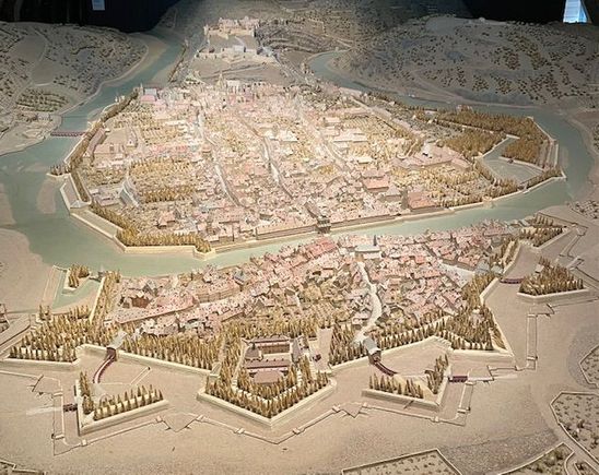 Model of the old city 