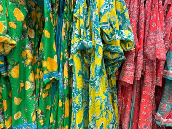 I bought one of the green dresses, printed with lemons.....