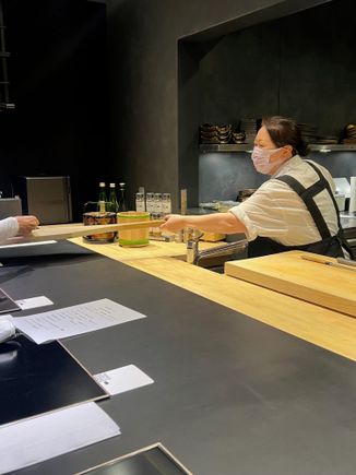 Clever solution to allow safe delivery of each dish across the wide countertop.