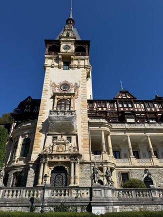 No one has lived in this castle since Carol died in 1914. 