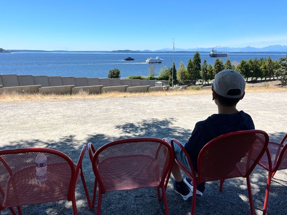 Resting our legs and enjoying the view at Olympic Sculpture Garden