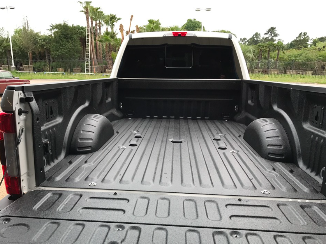 Pics of 2017 SRW Super Duty with 5th Wheel Prep Package Ford Truck