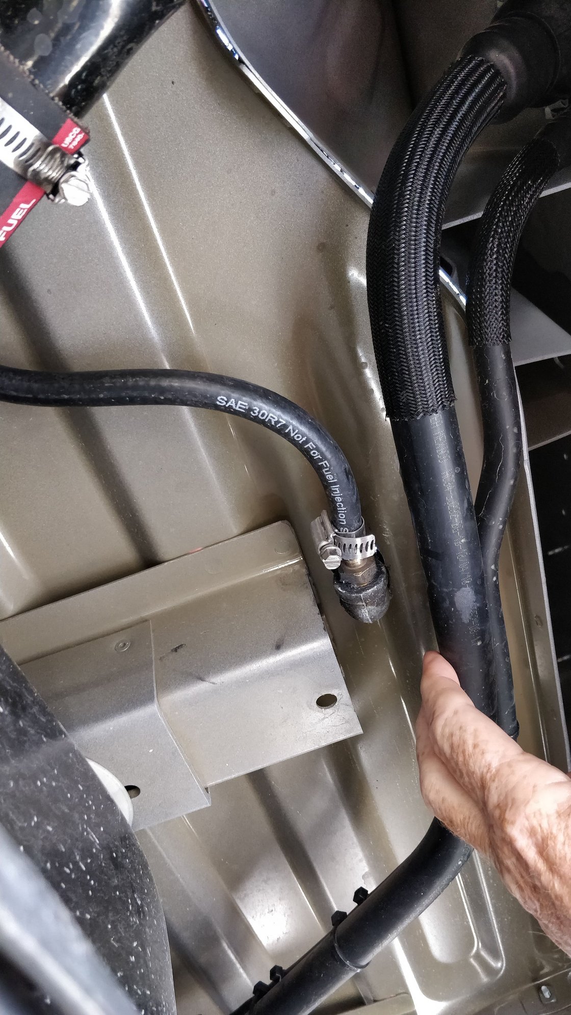 Auxiliary fuel tank install Ford Truck Enthusiasts Forums