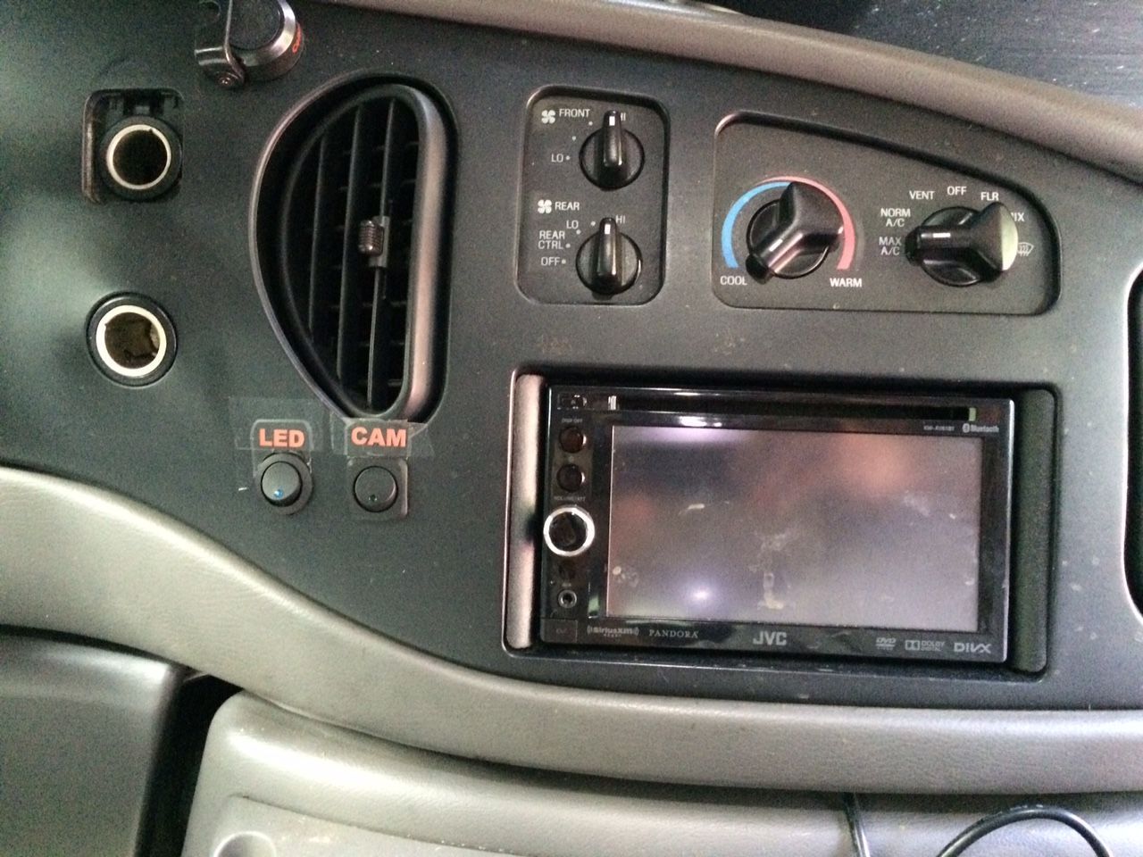 Replce the factory radio in a 2008 E350 - Ford Truck Enthusiasts Forums