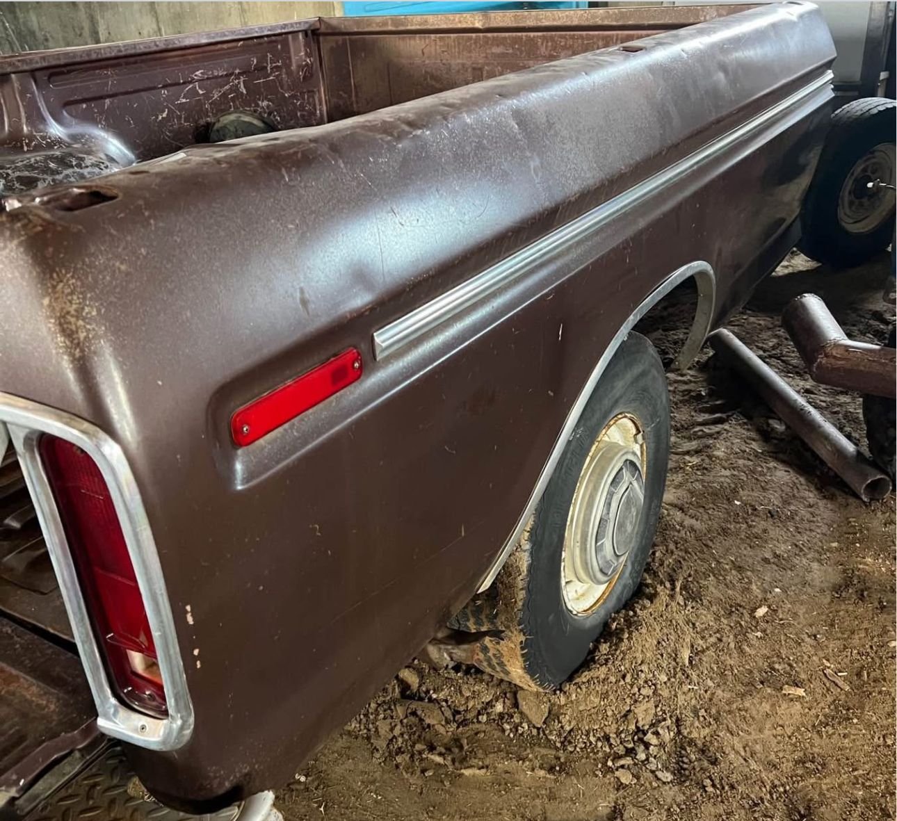 Not my truck but this is the piece of chrome I�m looking for 