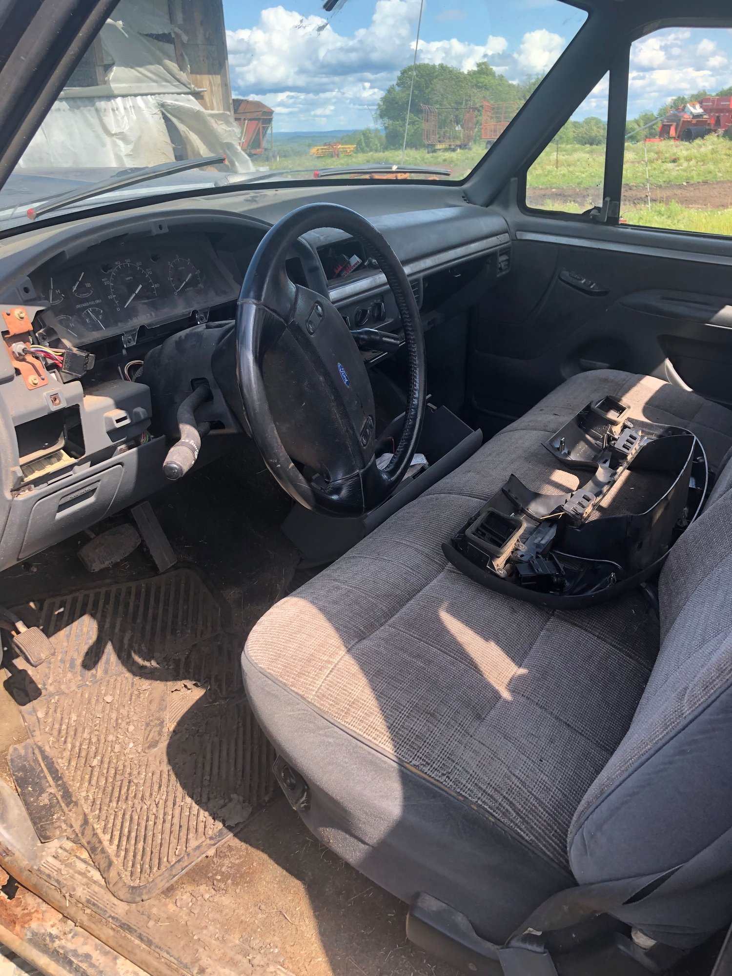 1995 Ford F-150 - Parting out obs ford trucks - Boonville, NY 13309, United States
