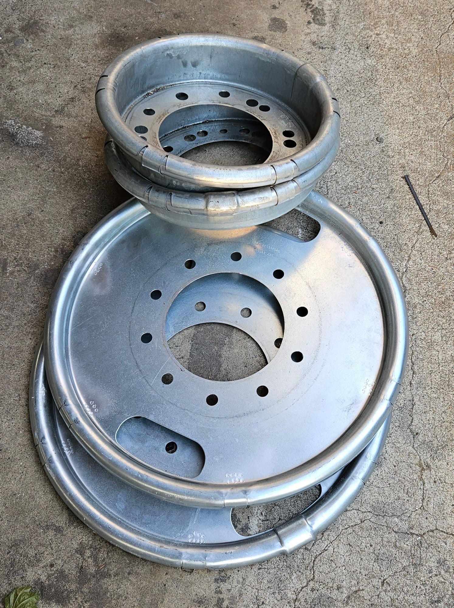 Wheels and Tires/Axles - F-450 10 lug front & rear Centramatic wheel balancers - Used - 2011 to 2024 Ford F-450 Super Duty - Seattle, WA 98023, United States