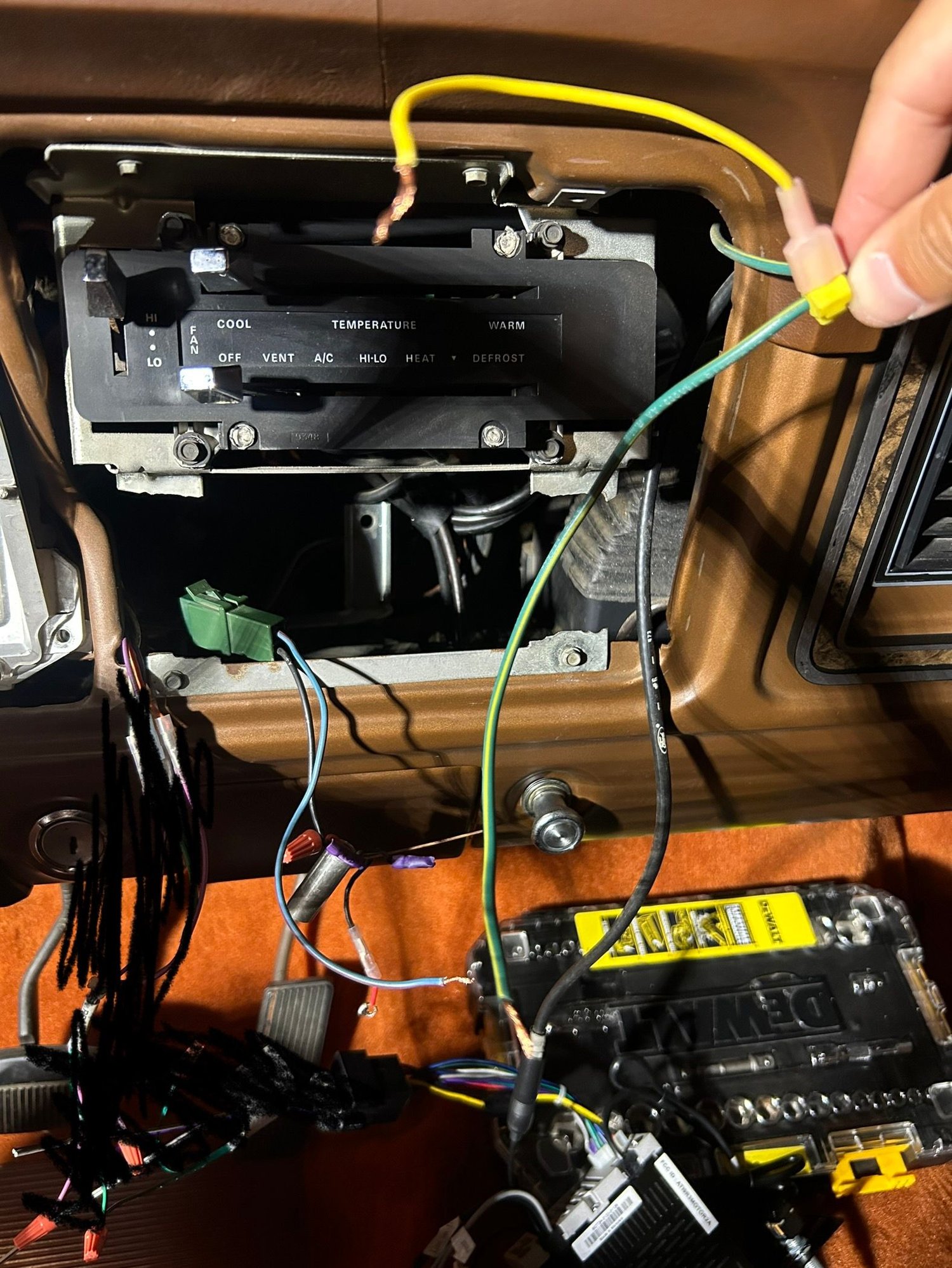 78 Ranger xlt radio - Ford Truck Enthusiasts Forums