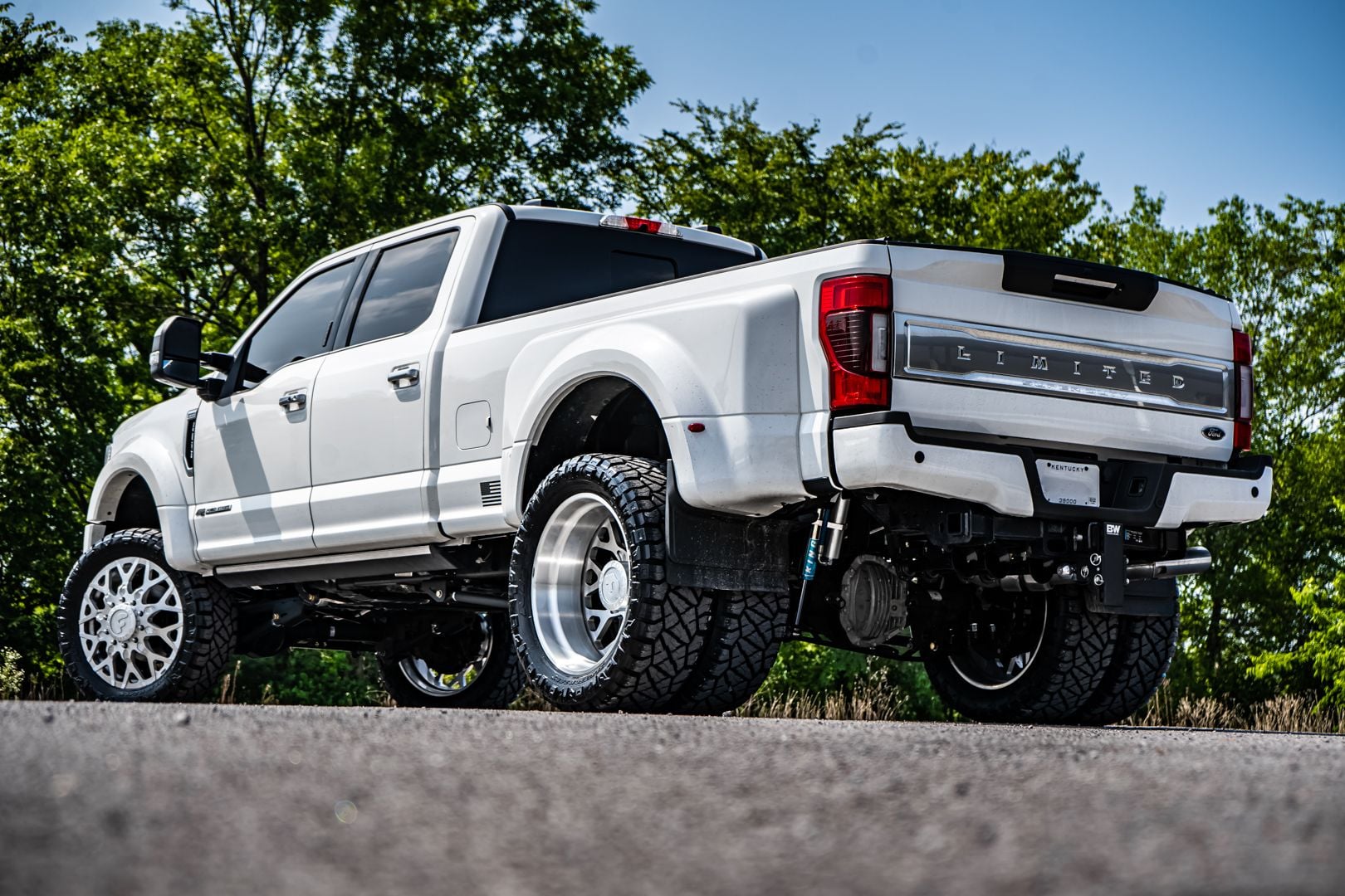 2020 F450 Limited on 24" Wheels w/ PMF 4" Lift Ford Truck