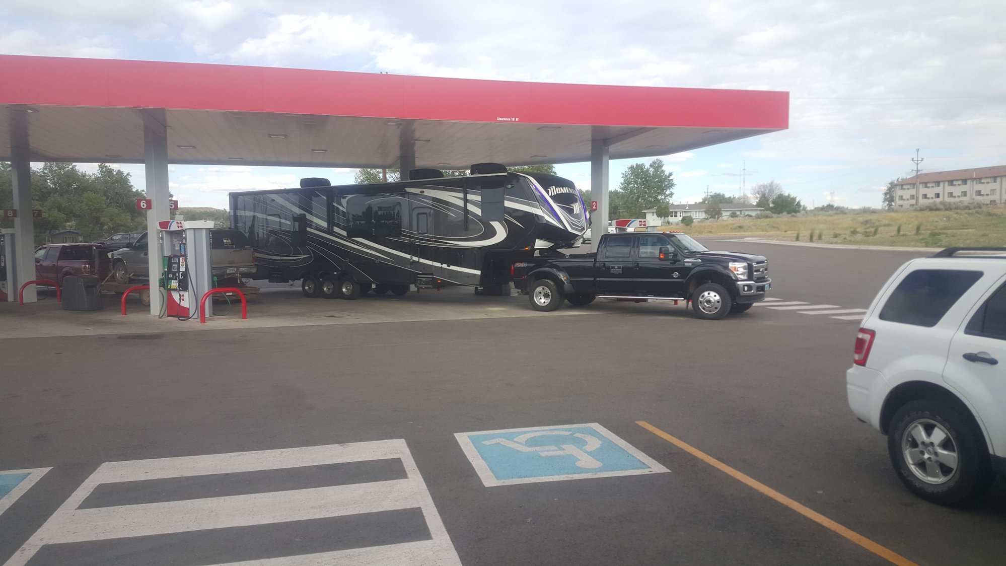 Lifted F450 with New 5th Wheel Pics Ford Truck Enthusiasts Forums