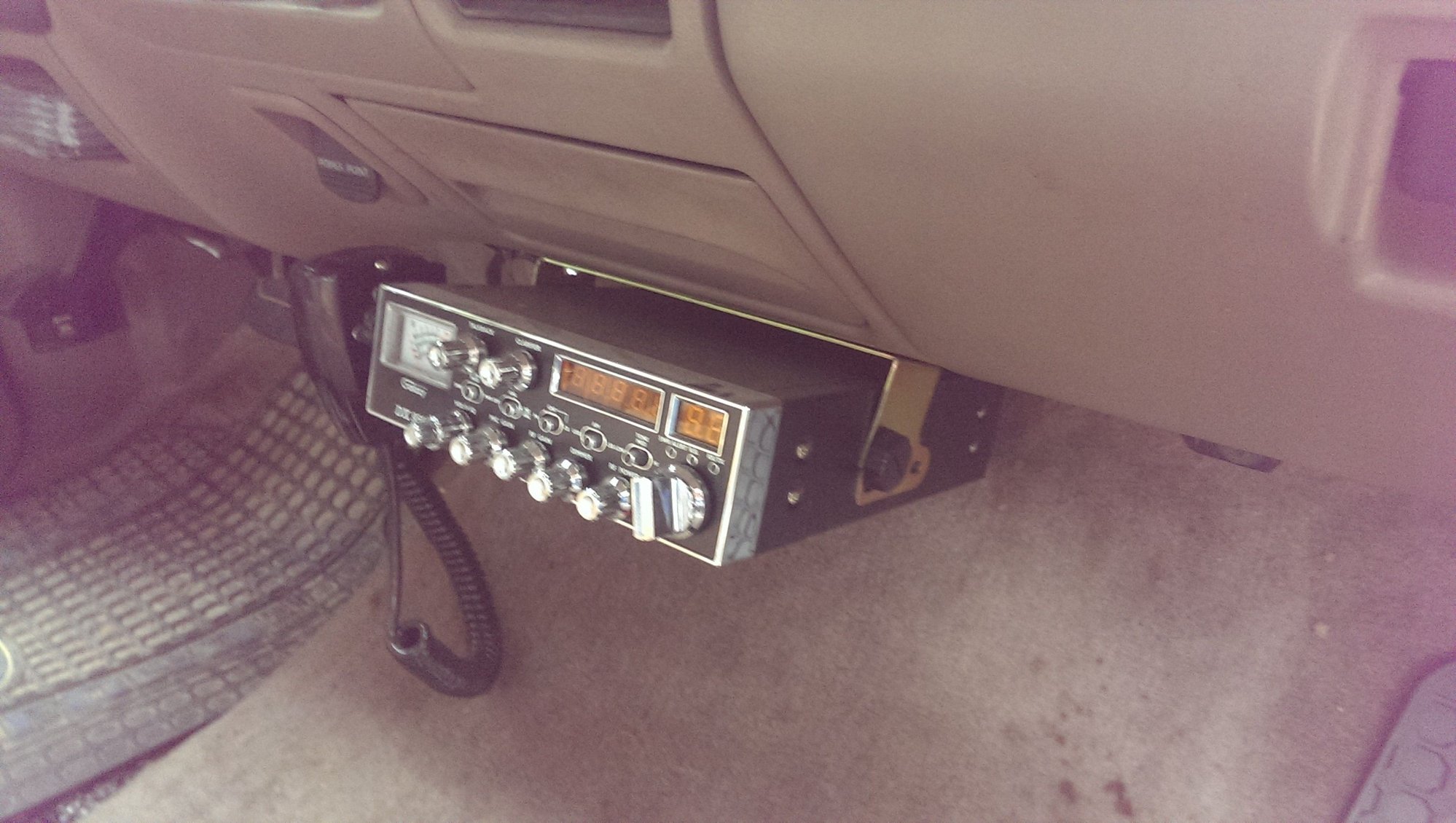 Looking For A Place To Install A CB Radio Ford Truck Enthusiasts Forums