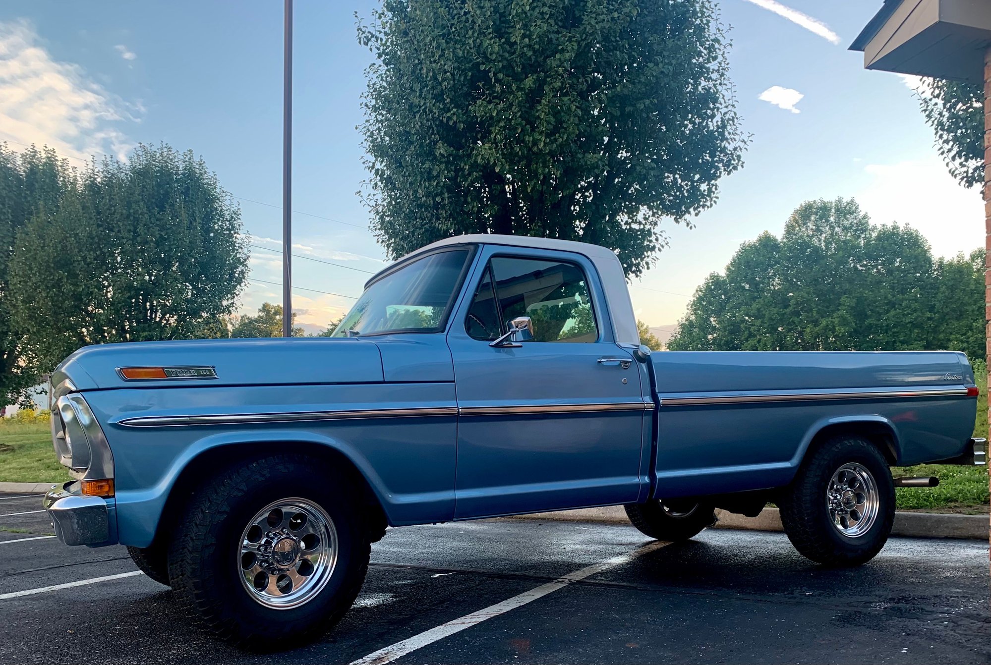 1971 Ford F-250 - 1971 Ford F-250 - Used - VIN F25HKK21462 - 8 cyl - 2WD - Automatic - Truck - Blue - Nashville, TN 37055, United States
