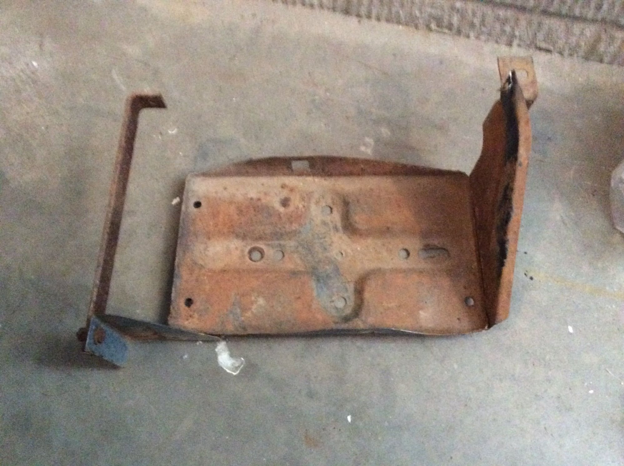 Engine - Electrical - Auxiliary battery tray - Used - 1973 to 1979 Ford F Series - Sioux Falls, SD 57108, United States