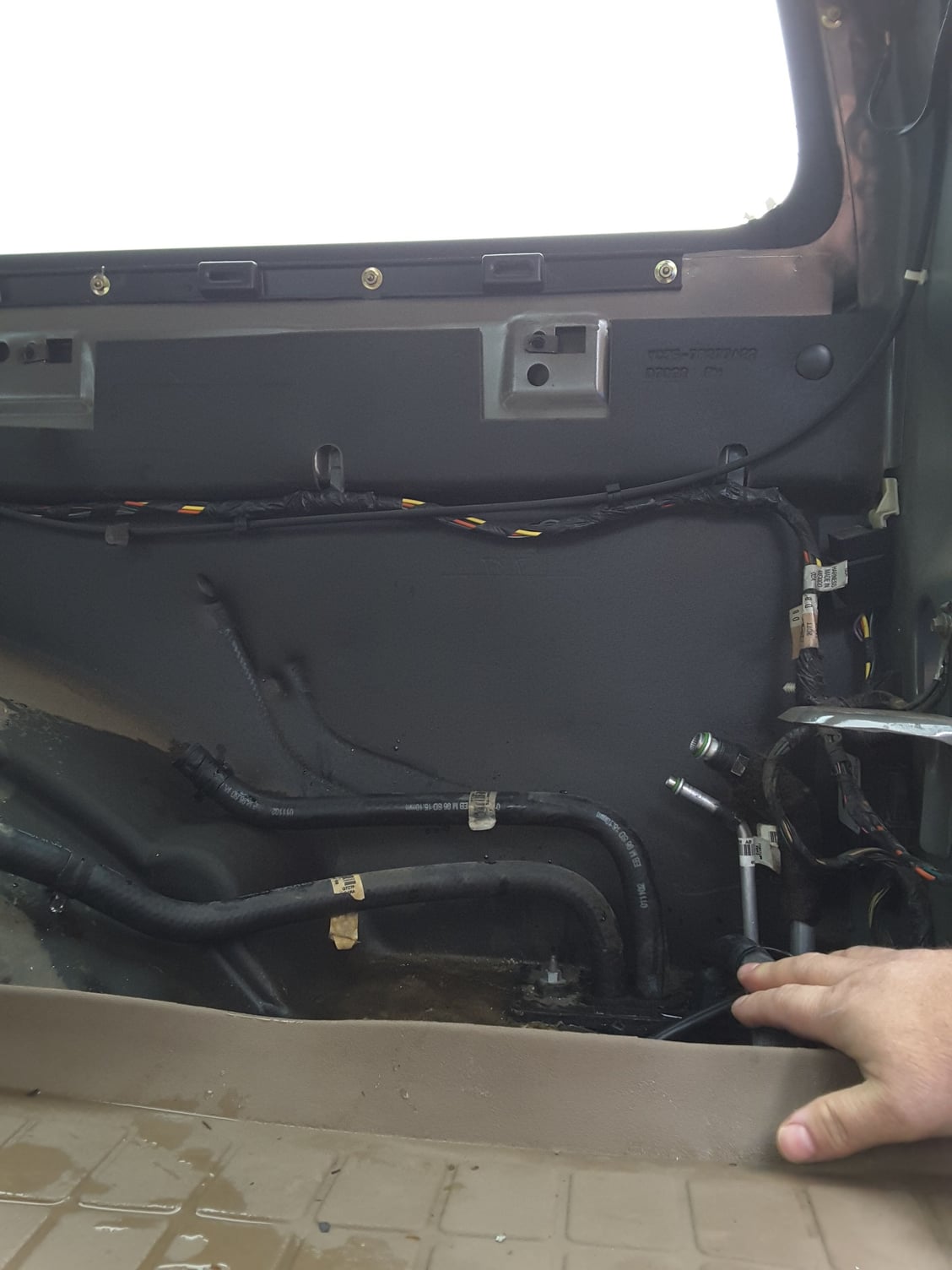 2002 ford excursion rear ac lines