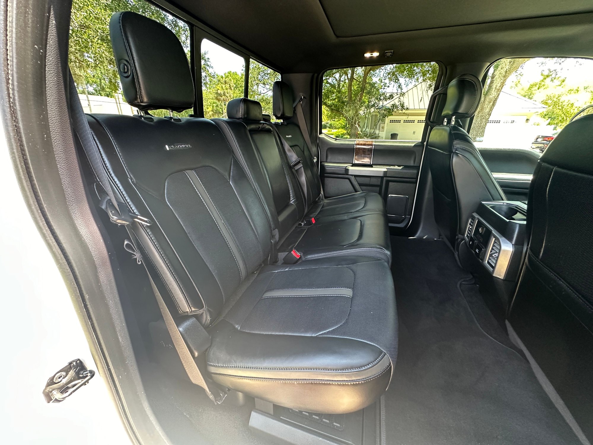 2017 Ford F-350 Super Duty - 2017 Ford Super Duty SRW 6.7L Diesel, Platinum, Original Owner, Low Miles - Used - VIN 1FT8W3BT7HEE61835 - 27,395 Miles - Ponte Vedra Beach, FL 32082, United States