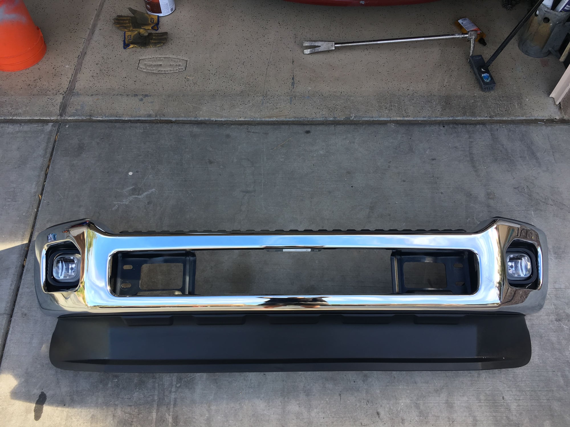 Exterior Body Parts - 2011-16 F250/F350 Front Bumper - Used - Las Vegas, NV 89084, United States
