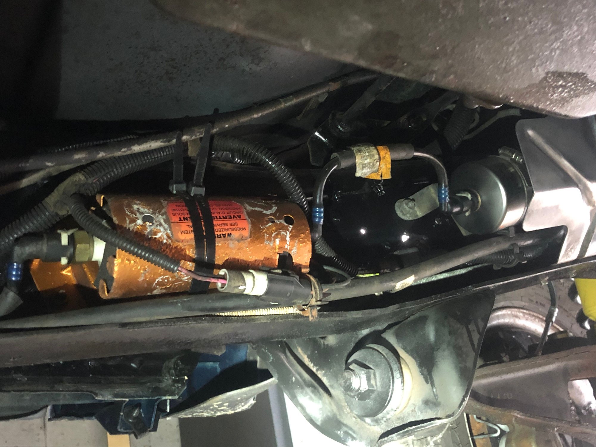 Location of External Fuel Pump on early ('87 - '90) Dual-tank Trucks